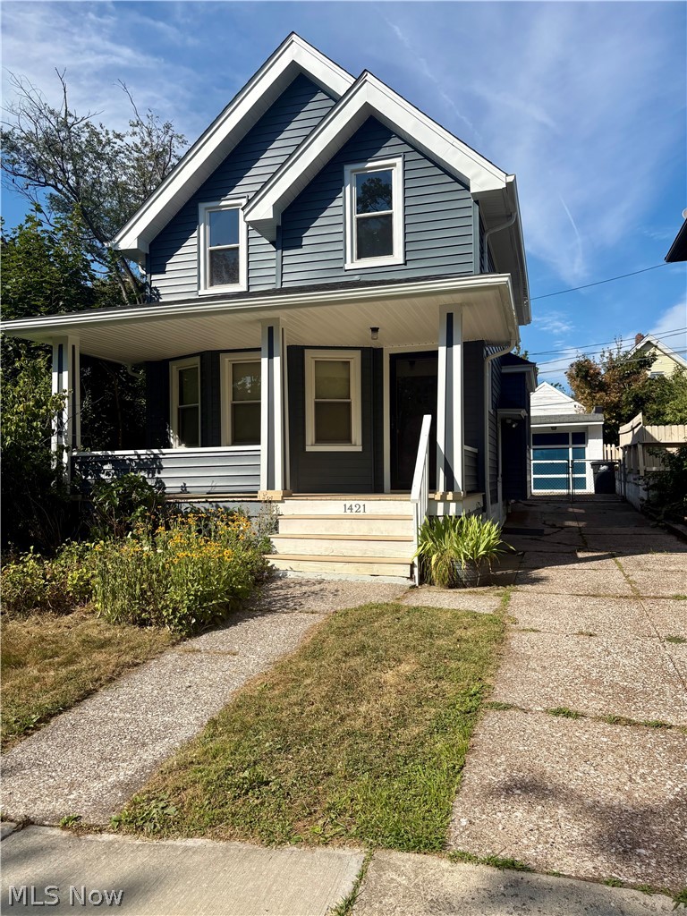 1421 Rio Street Lakewood OH 44107