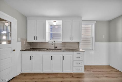 3271 W 50th Street Cleveland OH 44102