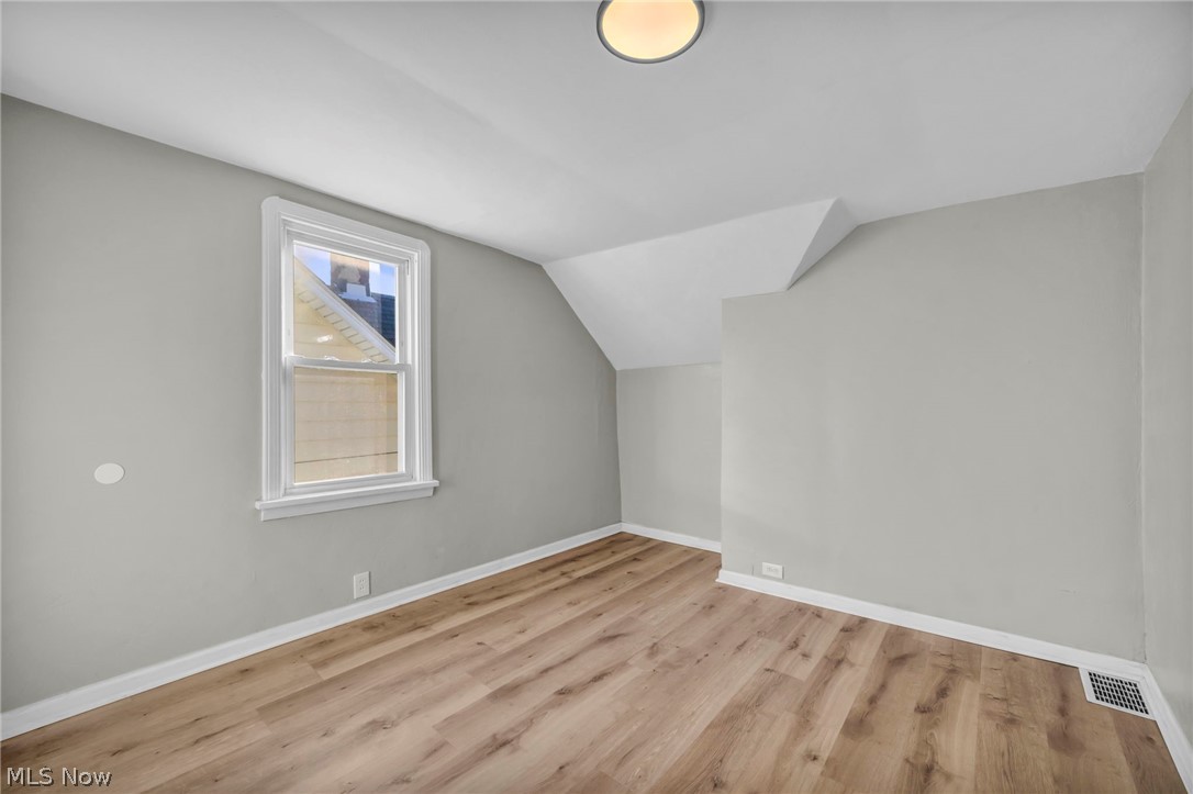 3271 W 50th Street Cleveland OH 44102