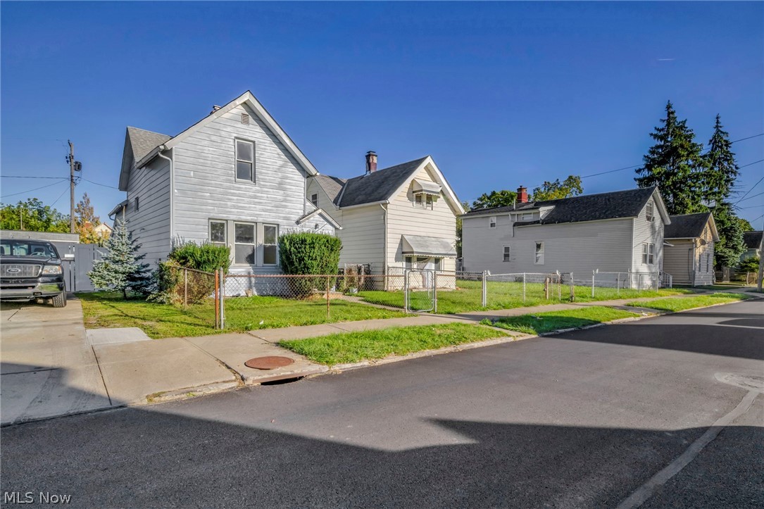 3271 W 50th Street Cleveland OH 44102