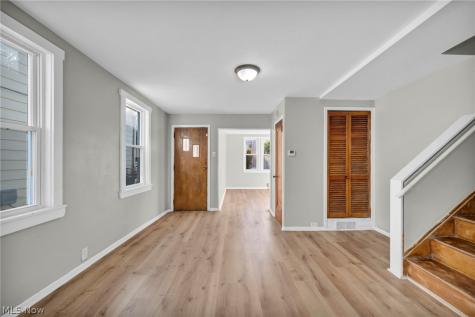 3271 W 50th Street Cleveland OH 44102