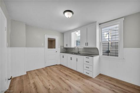 3271 W 50th Street Cleveland OH 44102