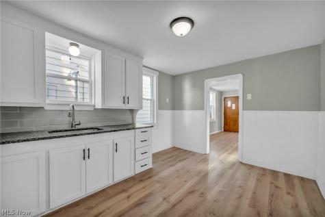 3271 W 50th Street Cleveland OH 44102