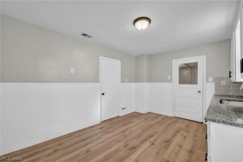 3271 W 50th Street Cleveland OH 44102