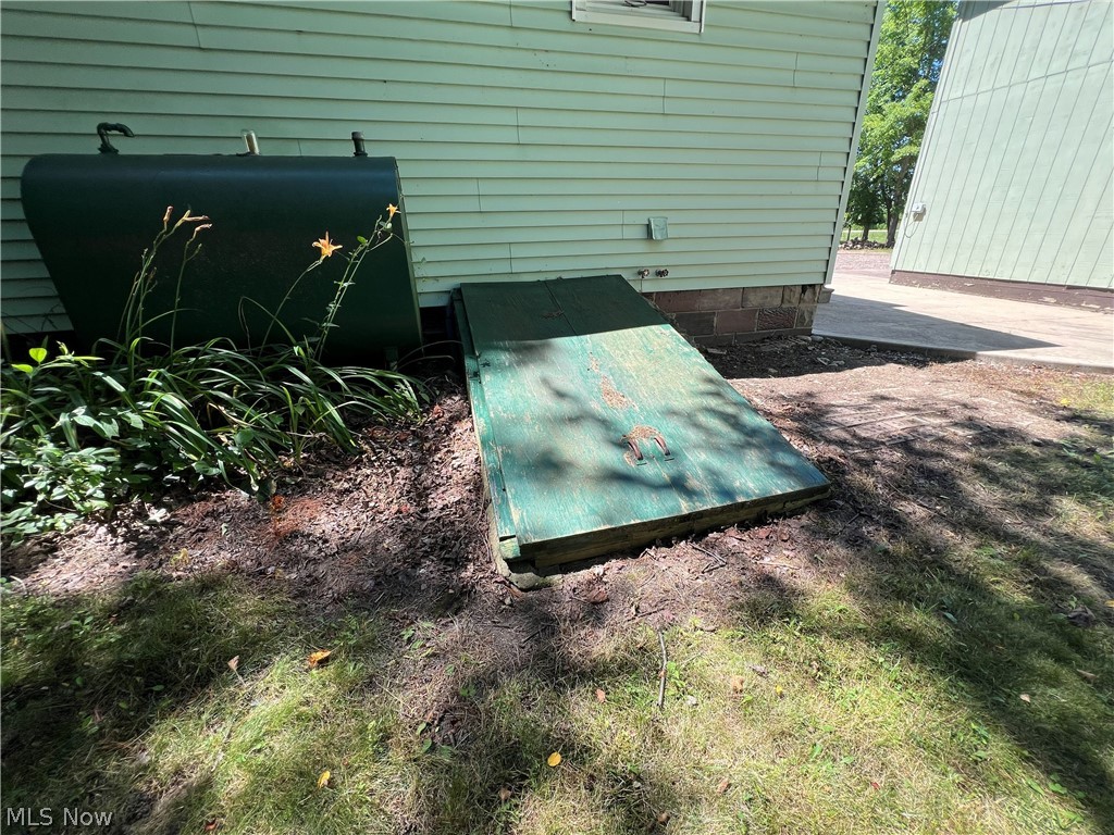 1016 Mechanicsville Road Geneva OH 44041