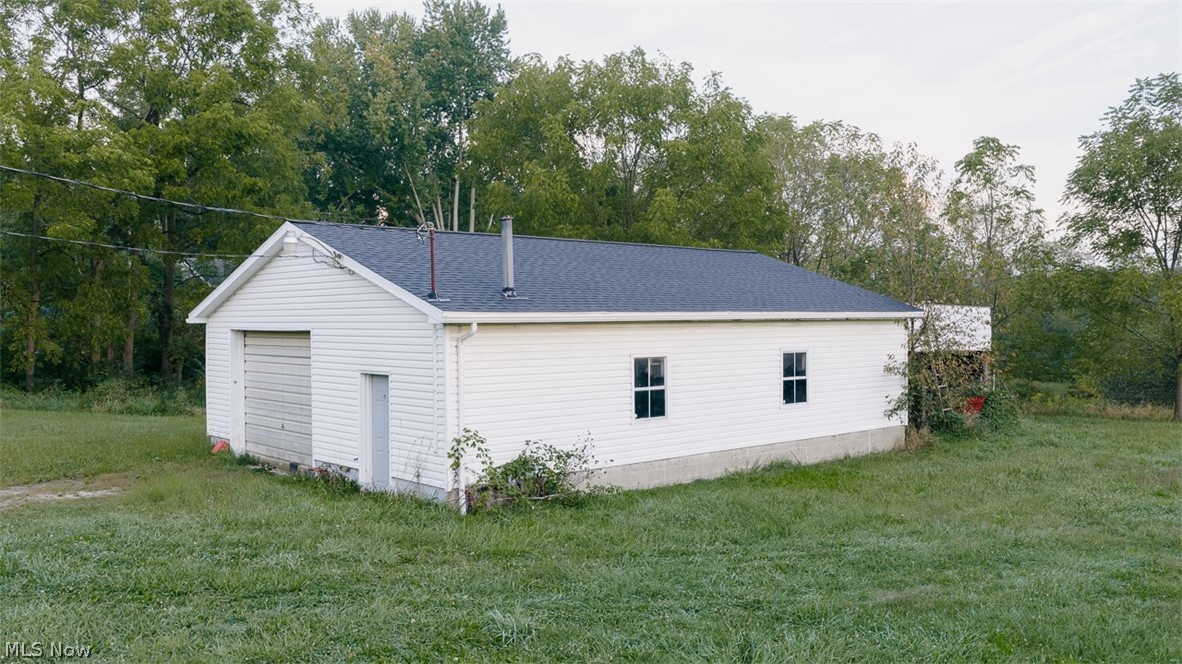 940 Parks Avenue SE Paris OH 44669