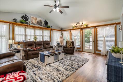 759 Betz Avenue Alliance OH 44601