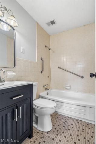 2457 Cathy Drive NE Canton OH 44705