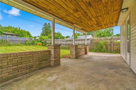 2457 Cathy Drive NE Canton OH 44705