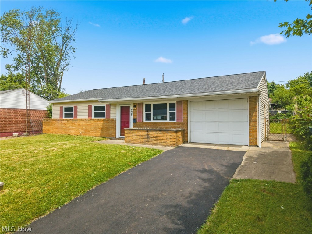 2457 Cathy Drive NE Canton OH 44705