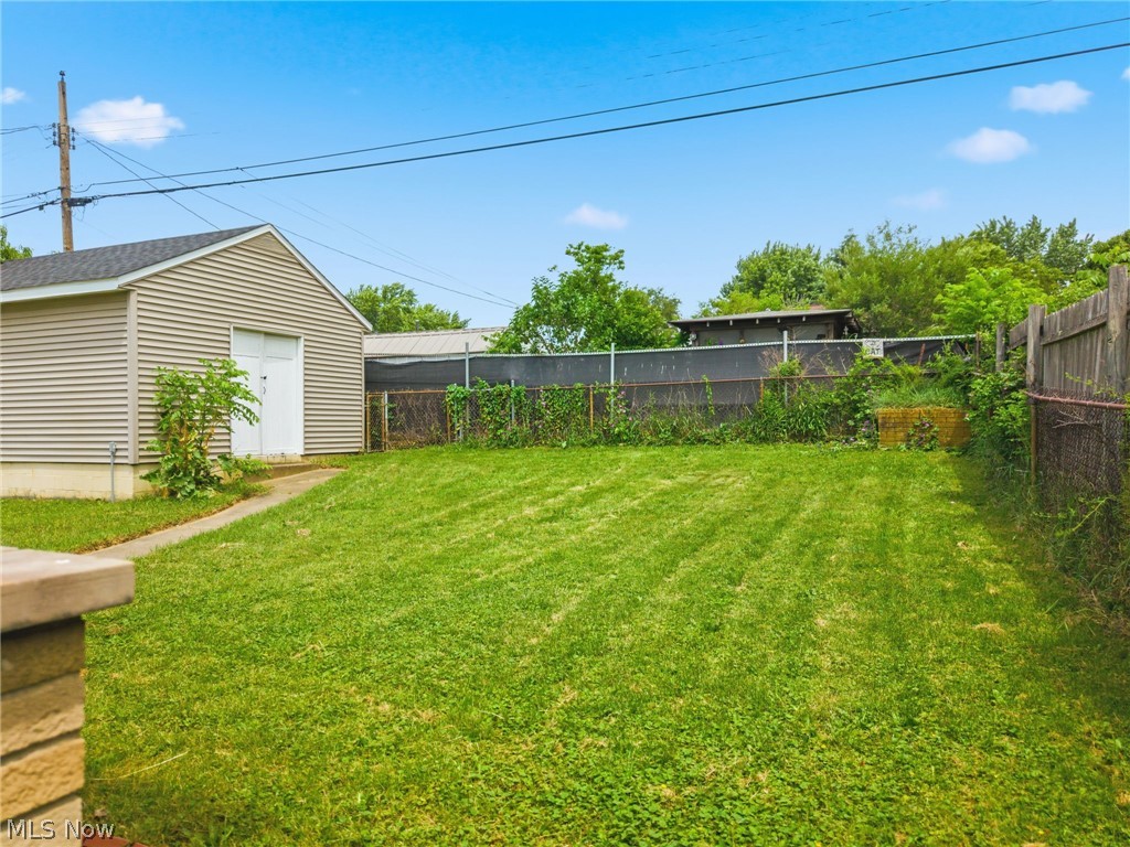 2457 Cathy Drive NE Canton OH 44705