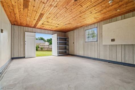 2457 Cathy Drive NE Canton OH 44705