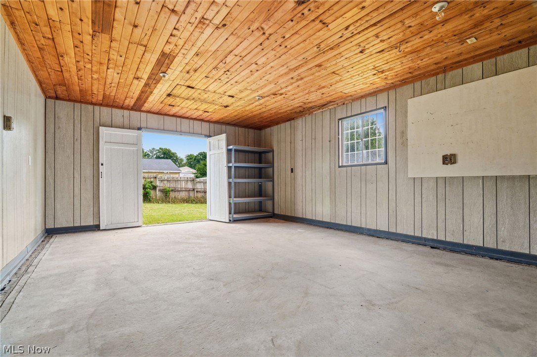 2457 Cathy Drive NE Canton OH 44705