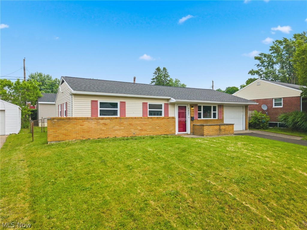 2457 Cathy Drive NE Canton OH 44705