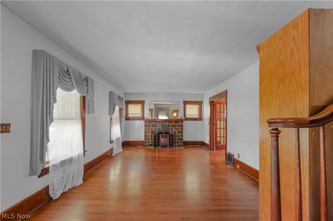 3771 Edison Street NW Uniontown OH 44685