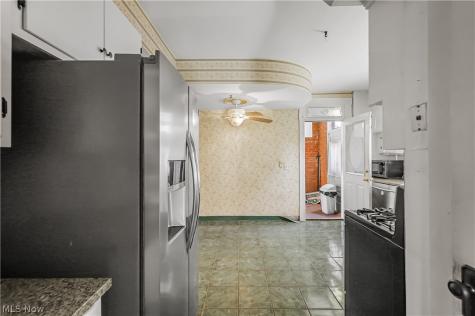 3771 Edison Street NW Uniontown OH 44685