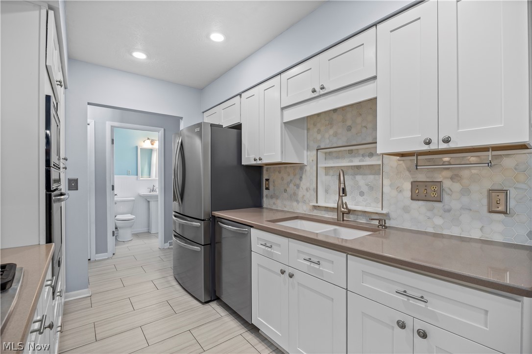 222 Colgate Avenue Elyria OH 44035