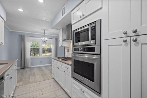222 Colgate Avenue Elyria OH 44035