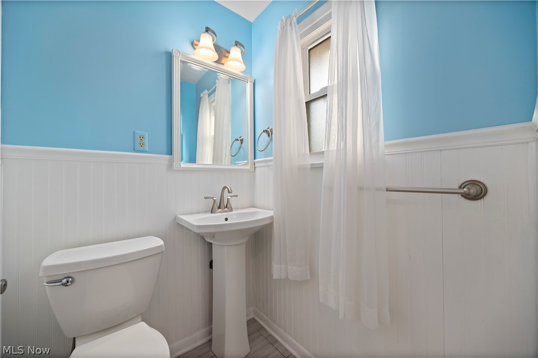 222 Colgate Avenue Elyria OH 44035