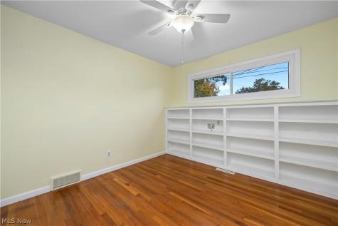 222 Colgate Avenue Elyria OH 44035