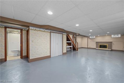 222 Colgate Avenue Elyria OH 44035