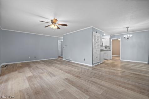 222 Colgate Avenue Elyria OH 44035