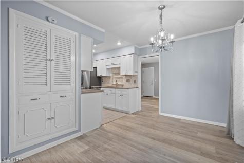 222 Colgate Avenue Elyria OH 44035