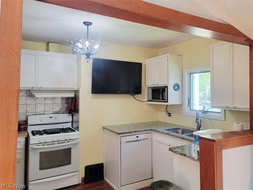 233 S Point Drive Avon Lake OH 44012