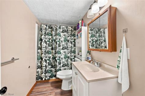 898 Orchard Road Willoughby OH 44094