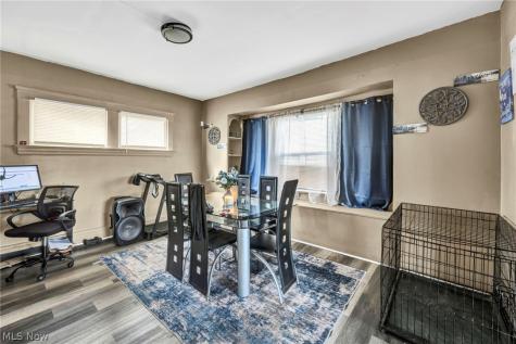 7914 Dorver Avenue Cleveland OH 44105