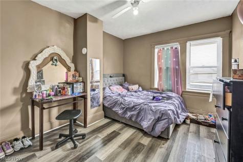 7914 Dorver Avenue Cleveland OH 44105
