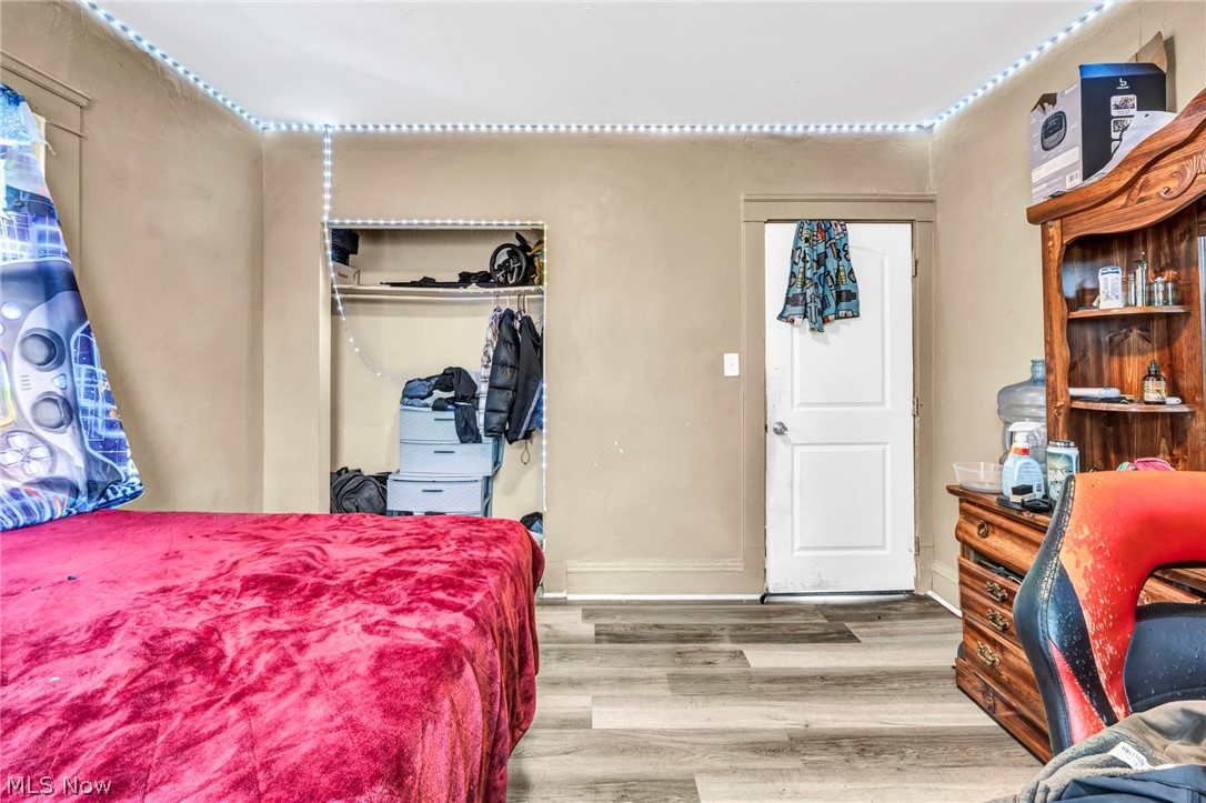 7914 Dorver Avenue Cleveland OH 44105