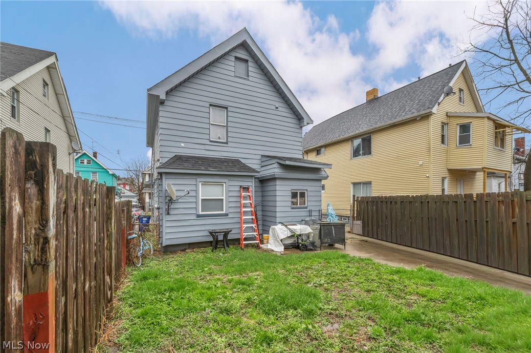 7914 Dorver Avenue Cleveland OH 44105