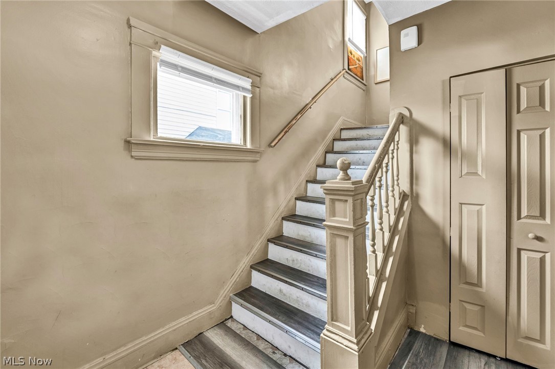 7914 Dorver Avenue Cleveland OH 44105