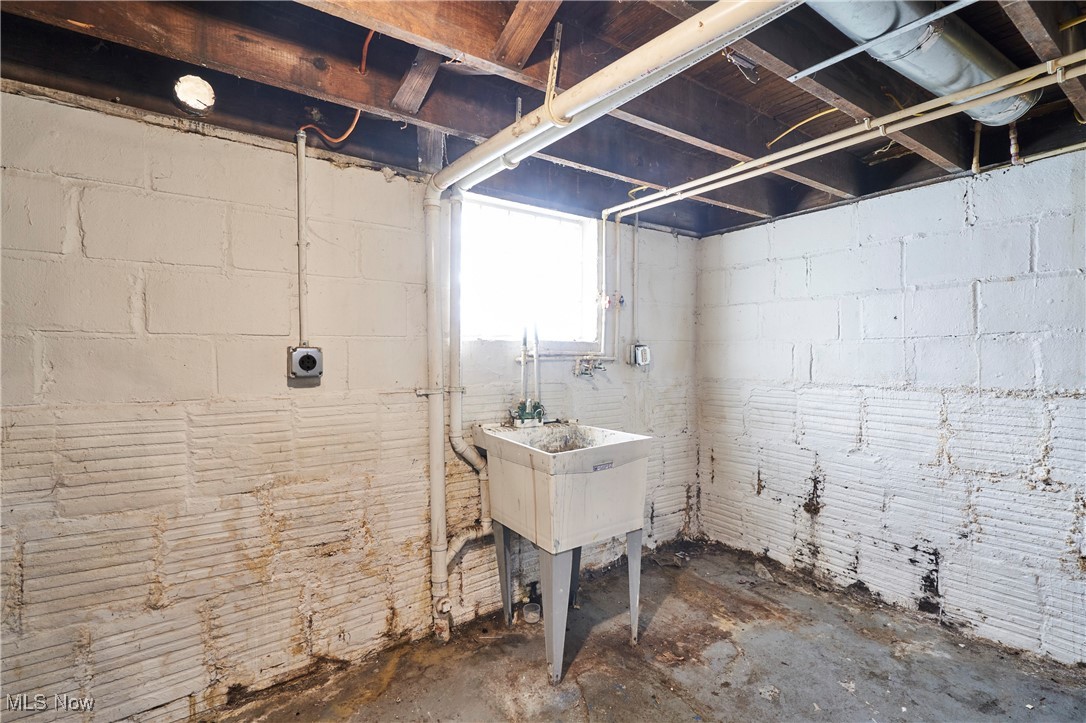 970 Hunt Street Akron OH 44306