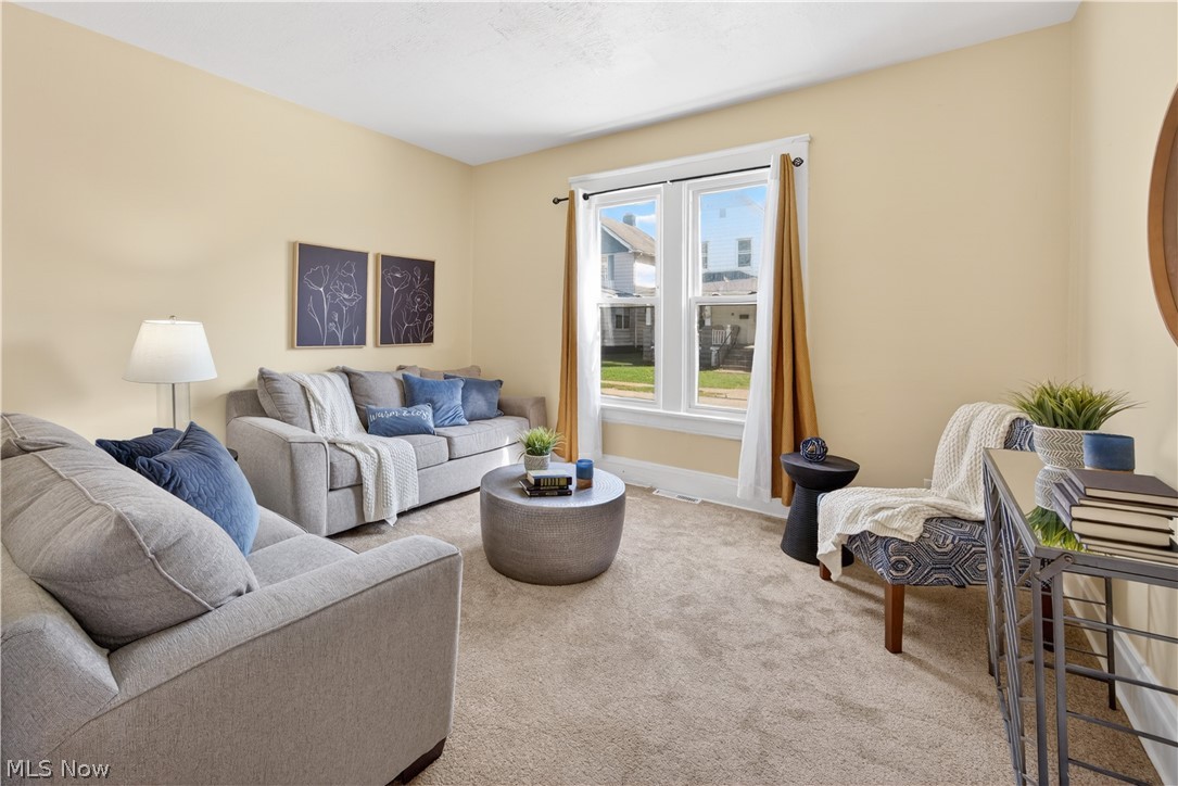 2212 Selzer Avenue Cleveland OH 44109