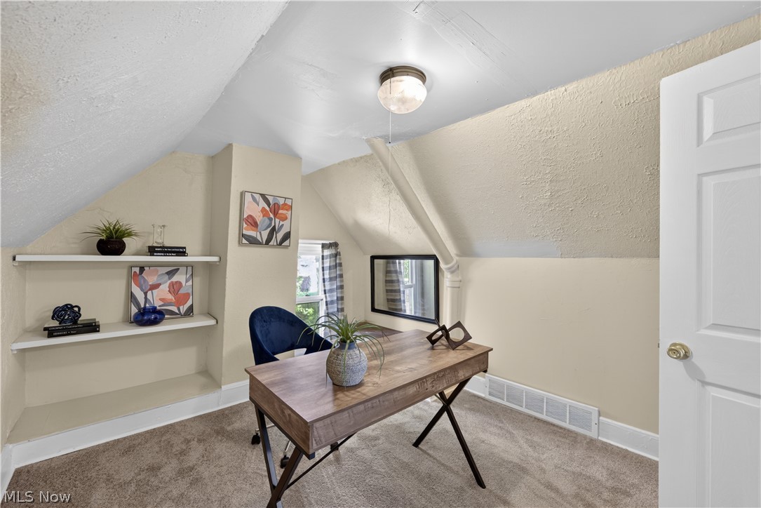 2212 Selzer Avenue Cleveland OH 44109