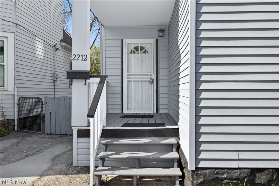 2212 Selzer Avenue Cleveland OH 44109