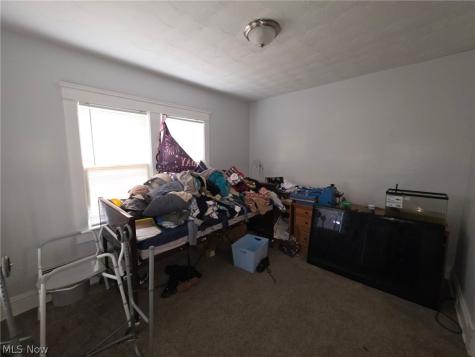 19806 Shawnee Avenue Cleveland OH 44119