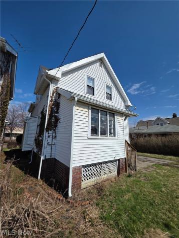 19806 Shawnee Avenue Cleveland OH 44119