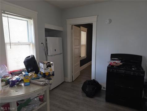 19806 Shawnee Avenue Cleveland OH 44119
