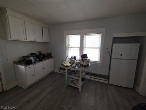 19806 Shawnee Avenue Cleveland OH 44119