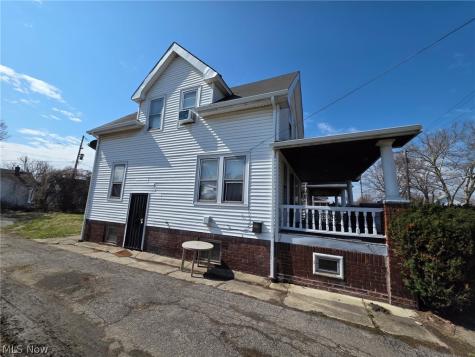 19806 Shawnee Avenue Cleveland OH 44119