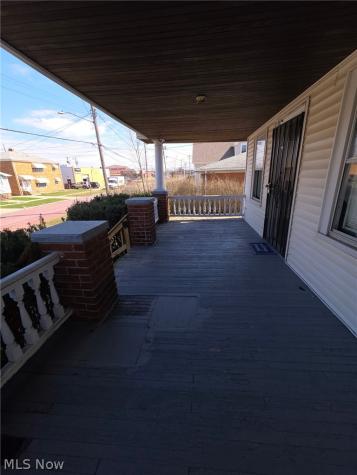 19806 Shawnee Avenue Cleveland OH 44119