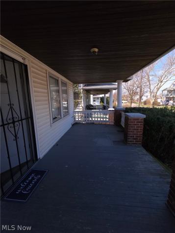 19806 Shawnee Avenue Cleveland OH 44119