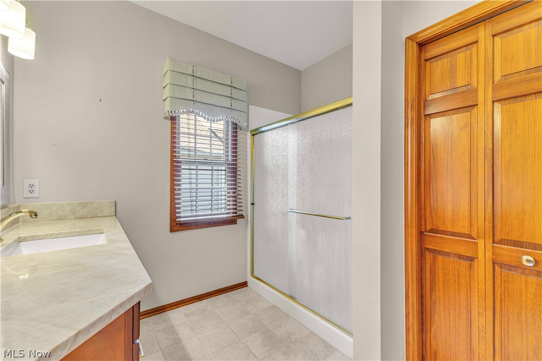 33681 Reserve Way Avon OH 44011