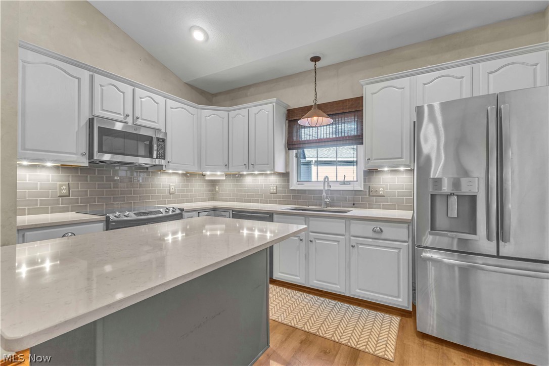 33681 Reserve Way Avon OH 44011