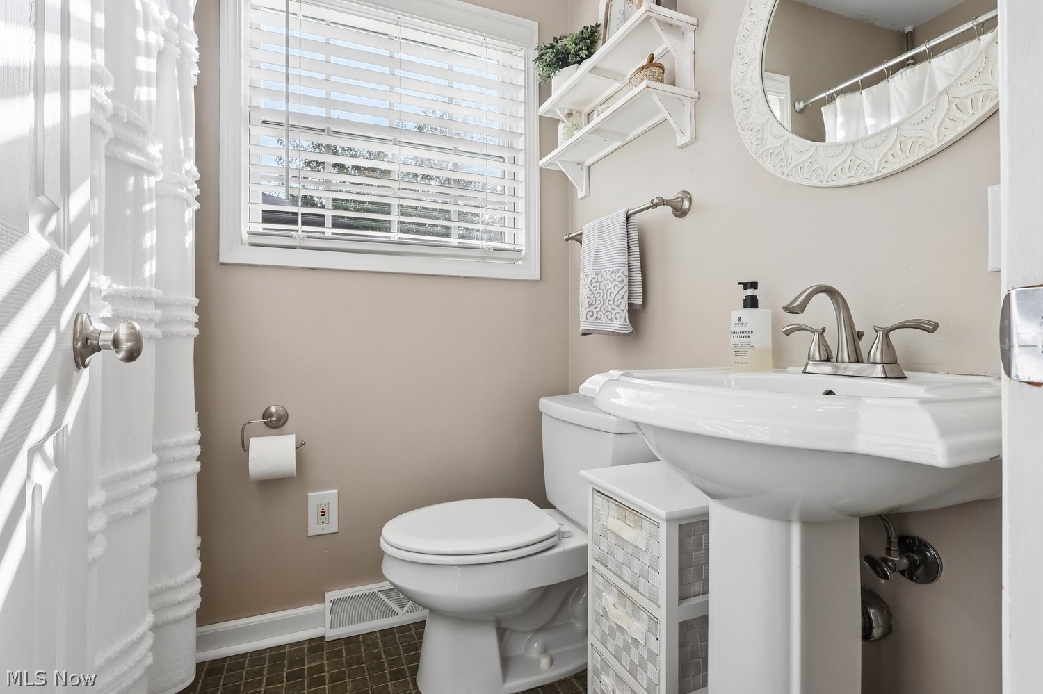 177 Parkwood Avenue Avon Lake OH 44012