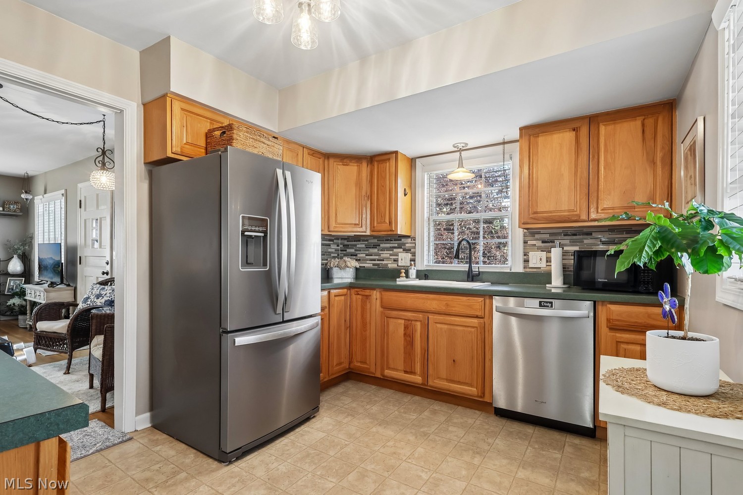 177 Parkwood Avenue Avon Lake OH 44012