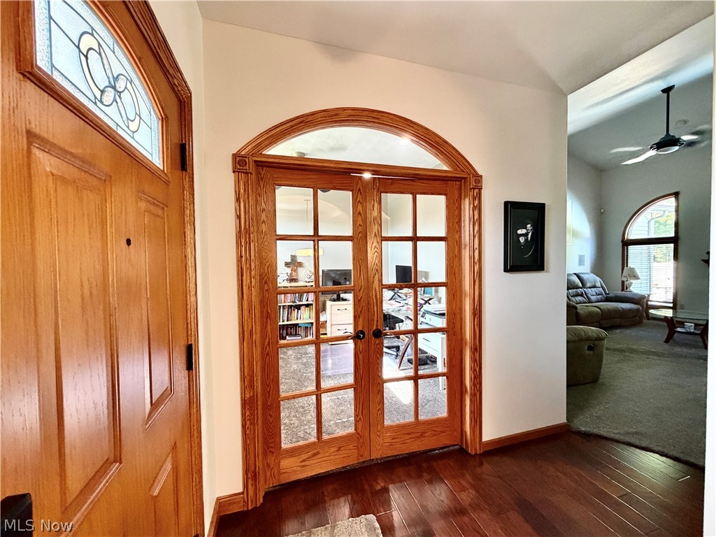 2101 Oakwood Street Girard OH 44420